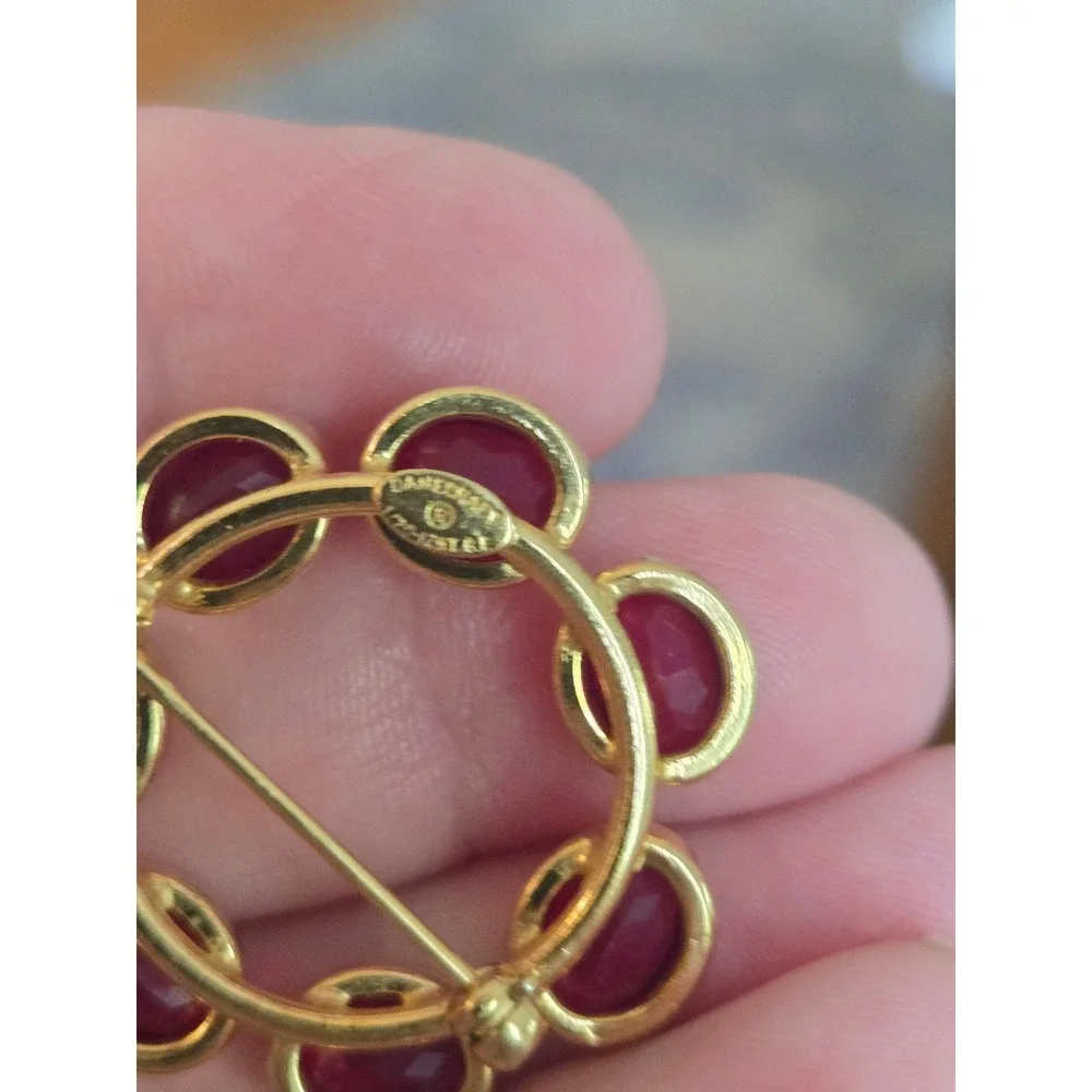 12K Gold Filled Garnet or Pink Topaz? Circle Wreath Brooch Vintage